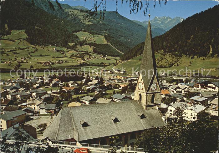 Matrei Osttirol Blick ueber die Kirche nach Lasoerling