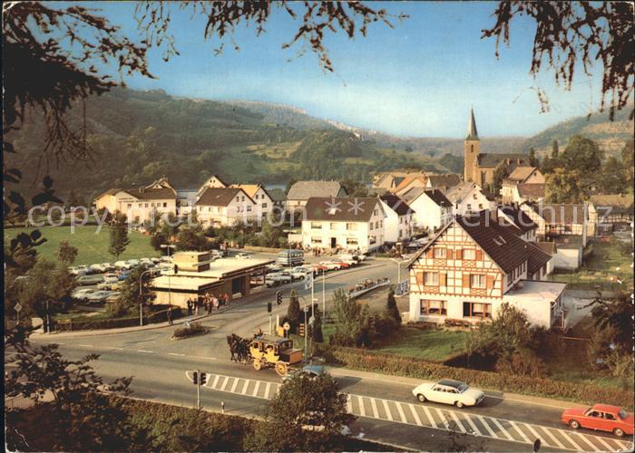 Einruhr Gesamtansicht mit Kirche und Kutsche