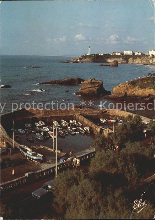 Biarritz Pyrenees Atlantiques Teilansicht mit Hafen