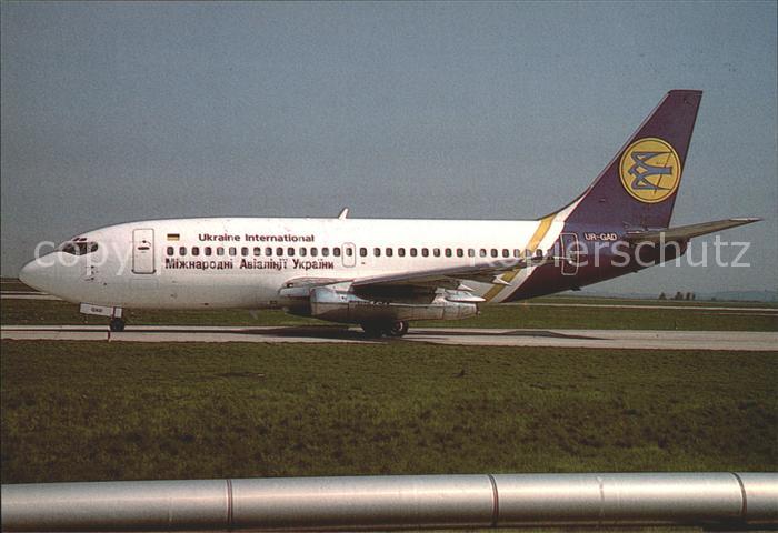 Flugzeuge Zivil UR-GAD Ukraine International Boeing 737-2T4 Advanced