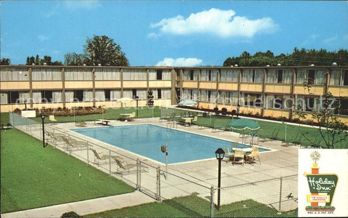 Tonawanda Holiday Inn Motel Swimming Pool