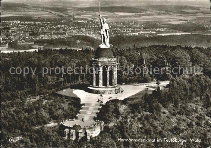 Hermannsdenkmal Teutoburger Wald Fliegeraufnahme