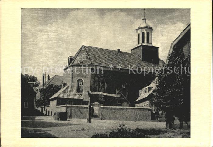 Pleintje Bergstraat met put en NH Kerk
