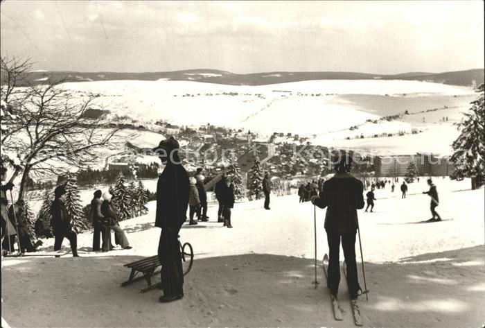 Oberwiesenthal Erzgebirge Blick vom Fichtelberg Skipiste Wintersportplatz