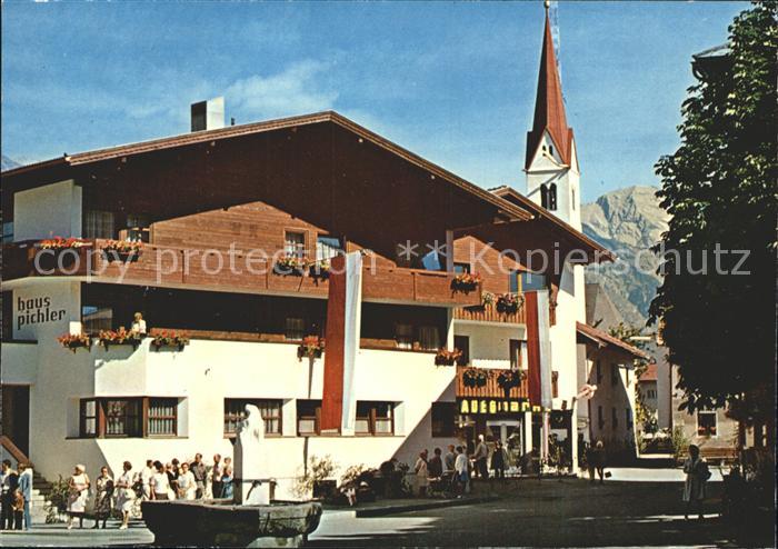 Aldrans Dofpartie Ferienort Haus Pichler Brunnen Kirche