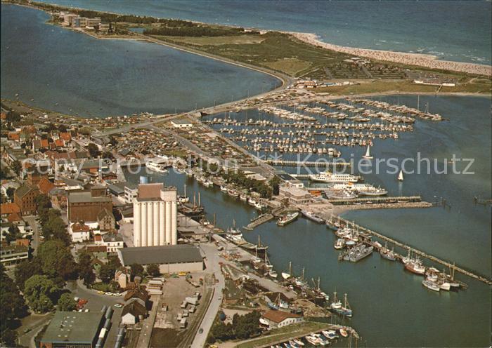 Heiligenhafen Ostseebad Hafen Das Bad an der Vogelfluglinie Fliegeraufnahme