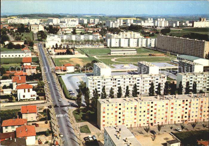 Saint-Priest Rhone Fliegeraufnahme Avenue des Platanes