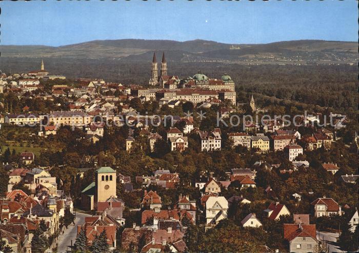 Klosterneuburg mit Burg Kreuzenstein Augustiner Chorherrenstift Pfarrkirche St L