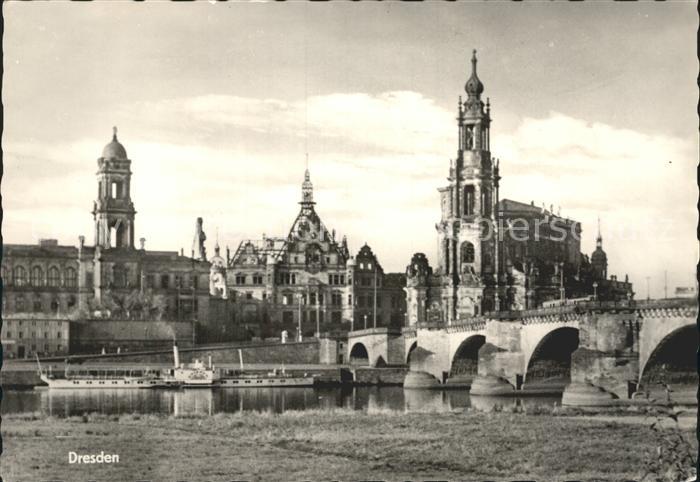 DRESDEN Elbe Elbepartie Residenzschloss Frauenkirche
