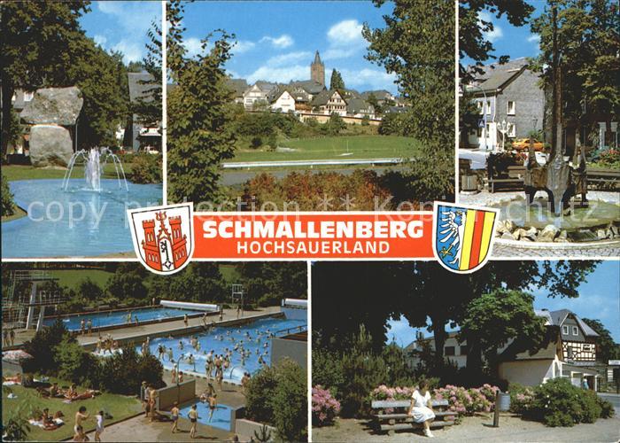 Schmallenberg Ortsansicht mit Kirche Springbrunnen Park Freibad