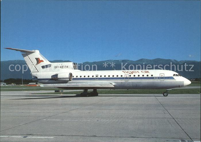 Flugzeuge Zivil Tiger Air Yakovlev 42 UR-42334 cn 4520422606164