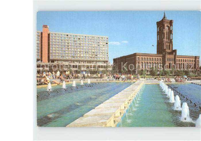 BERLIN  CITY Rotes Rathaus Wasserspiele