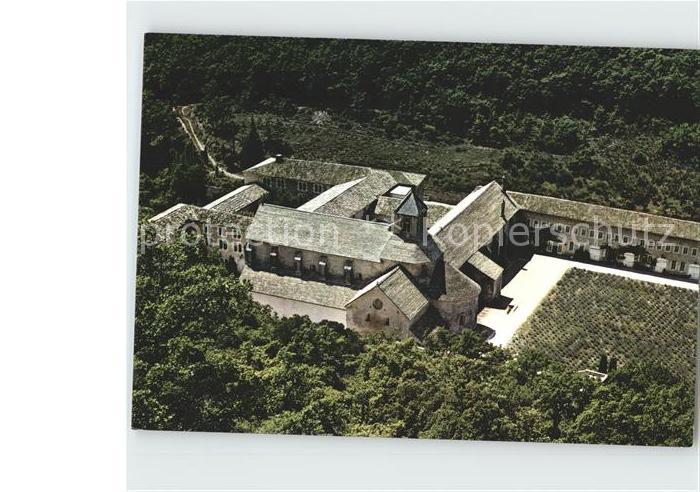 Gordes Abbaye de Senanque Vue aerienne