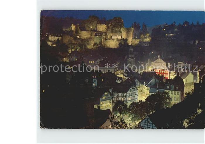 Monschau Montjoie NRW Stadtansicht bei Nacht mit Burgruine