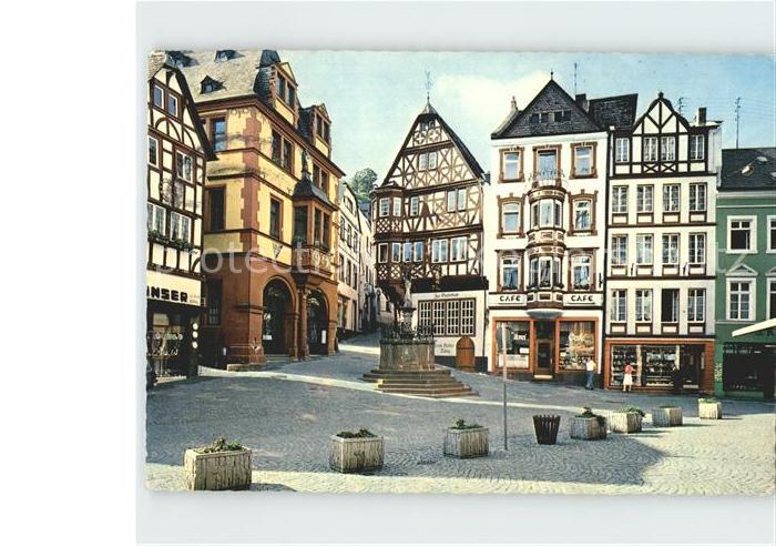 BERNKASTEL-KUES Berncastel Rheinland-Pfalz Marktplatz