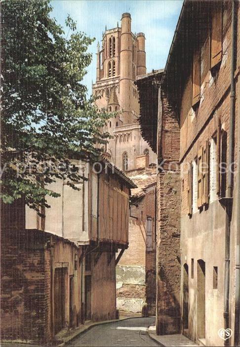 Albi Tarn Strassenpartie mit Kirche
