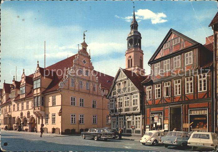 Celle Niedersachsen Rathaus und Stadtkirche