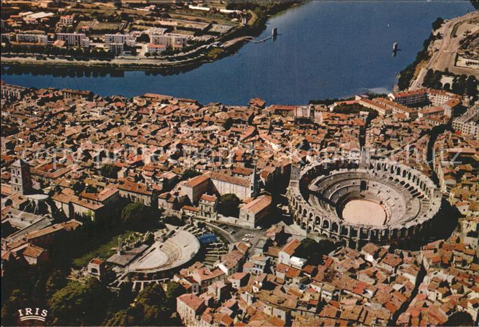 Arles Bouches-du-Rhone Vue aerienne des Arenes Theatre Antique St Trophime et le