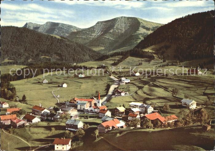 Steibis Oberstaufen Bayern mit Hochgrat Allgaeuer Alpen Fliegeraufnahme