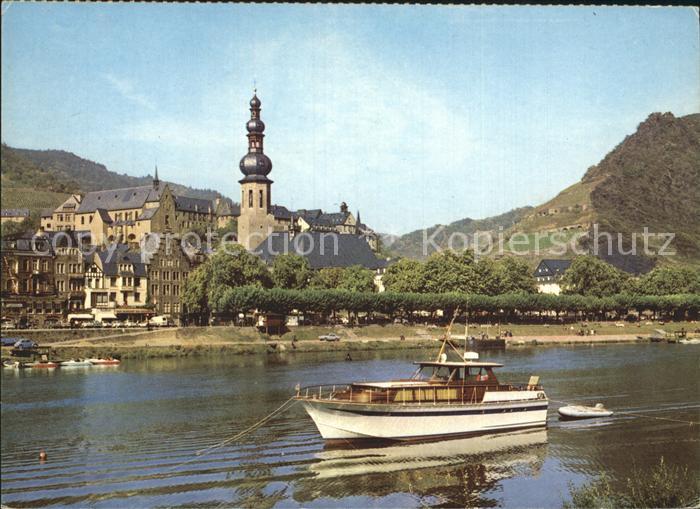 Cochem Mosel Partie am Fluss Boot Kirche
