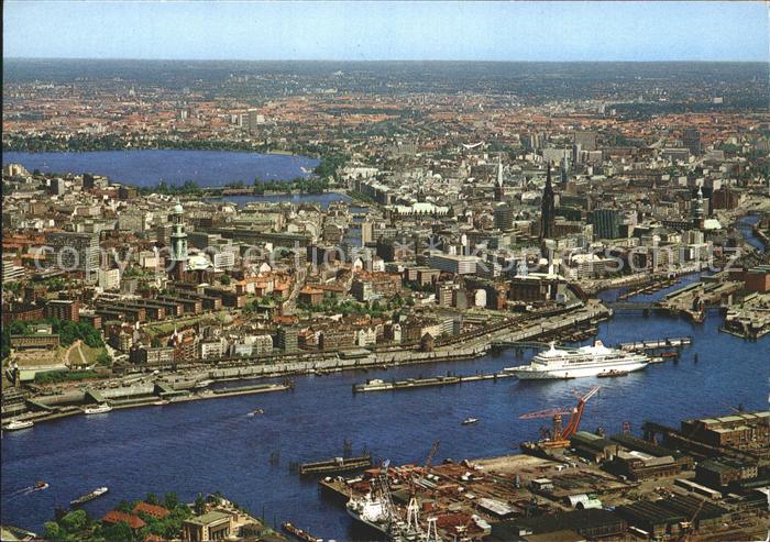 Hamburg Fliegeraufnahme mit Hafen