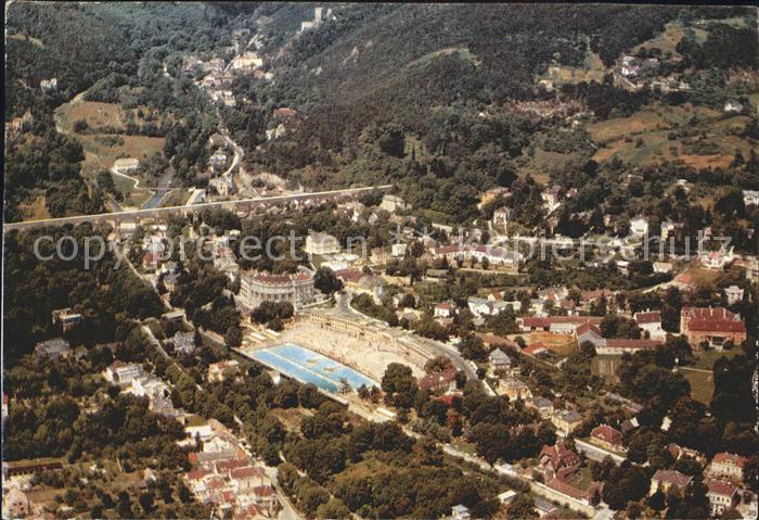 Baden Wien Fliegeraufnahme mit Schwimmbad