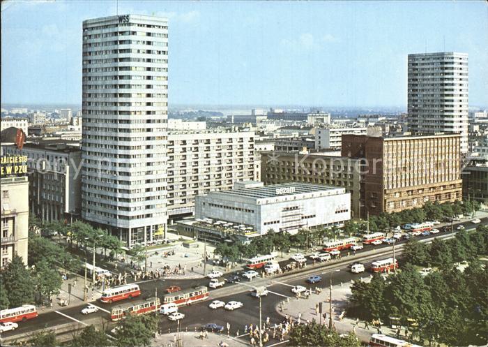 Warschau Masowien Strassenpartie Hochhaeuser