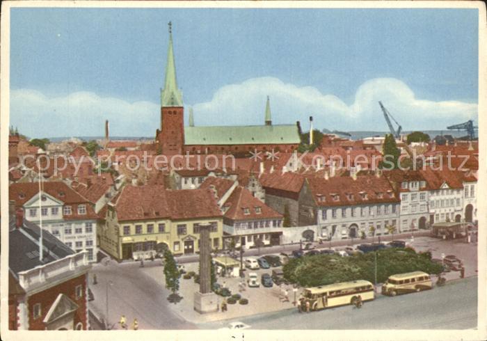 Helsinger Platz Denkmal Kirche