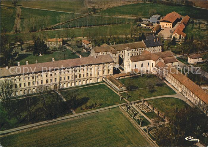 Nuits-Saint-Georges Abbaye de Citeaux vue aerienne