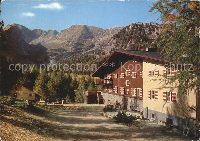 Linz Donau Linzerhaus Berghaus oeAV Sektion Linz mit Warscheneck