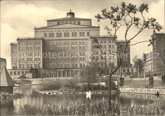 LEIPZIG Sachsen Schwanenteich Opernhaus