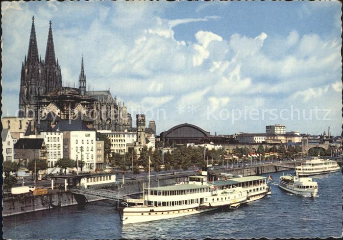 Dampfer Seitenrad Koeln Rhein Dom