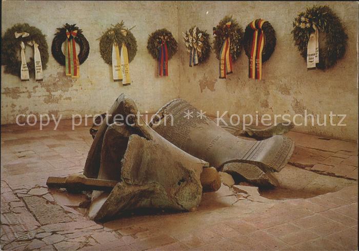 Kirchenglocke Churchbell Cloche Eglise Luebeck Marienkirche Pulsglocke