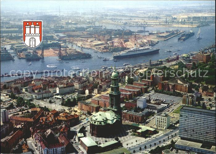Faehre Ferry Bac Traghetto-- Hamburg Michaeliskirche Hafen Fliegerau