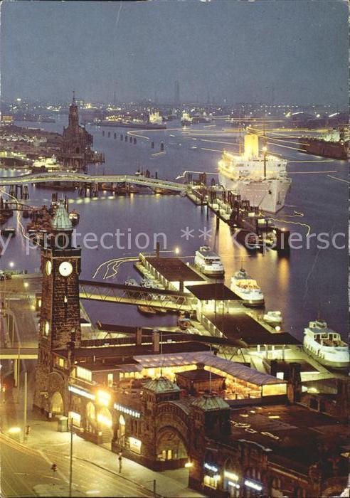 Faehre Ferry Bac Traghetto-- Hamburg St. Pauli-Landungsbruecken