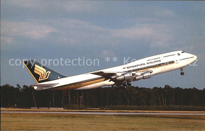 Flugzeuge Zivil SINGAPORE AIRLINES Boeing 747-312 9V-SKA c/n 23026 takinf off fr