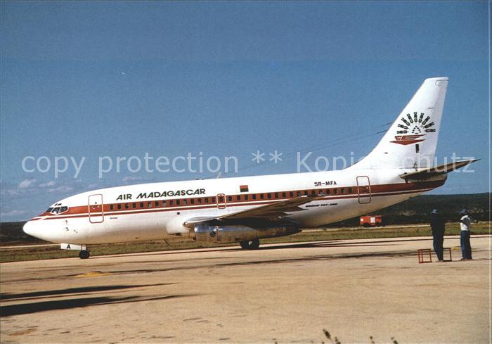 Flugzeuge Zivil Boeing 737-200 c/n 20231 Tulear/Madagas