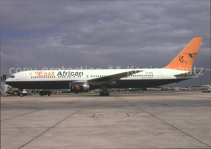 Flugzeuge Zivil EAST AFRICAN Boeing B767-300 5Y-QQQ London Gatwick