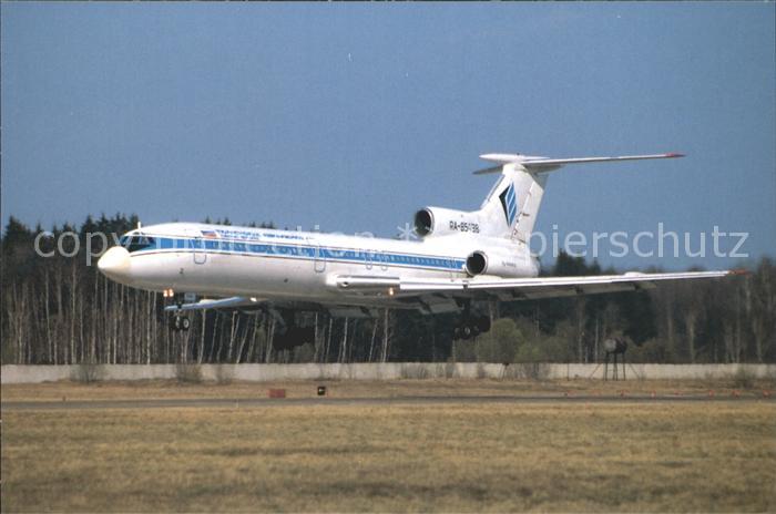 Flugzeuge Zivil Tupolev Tu-154B-2 TUMEN AIRLINES RA-85498 DMO DOMODEDOVO Moskau