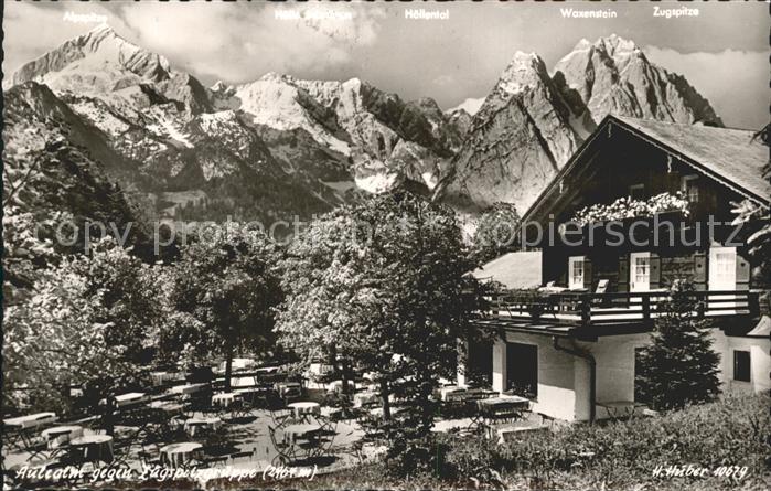GARMISCH-PARTENKIRCHEN Bayern Aulealm mit Zugspitze