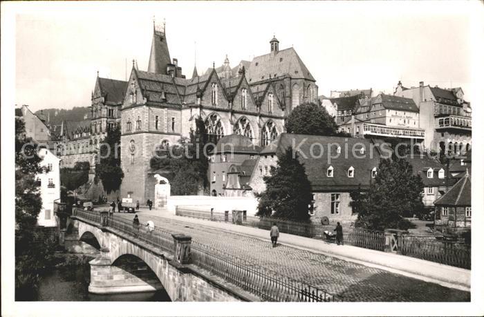 Marburg Lahn Lahnbruecke mit Universitaet und Terrassen