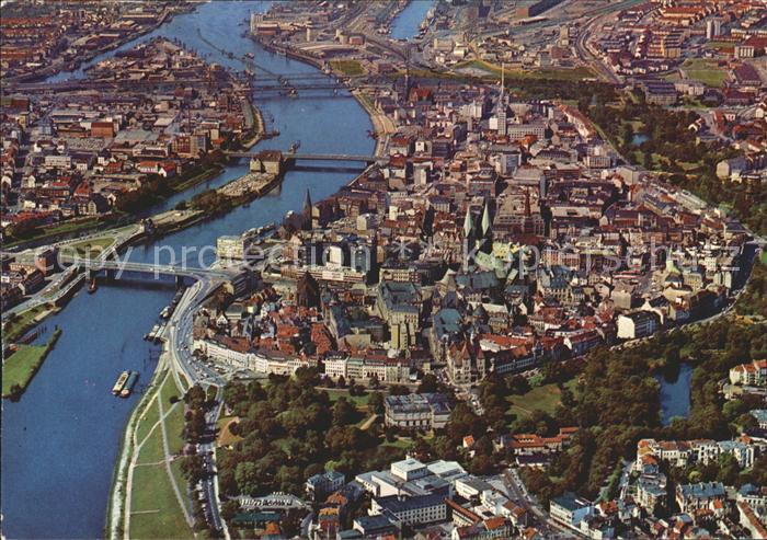 BREMEN CITY Fliegeraufnahme Stadtzentrum