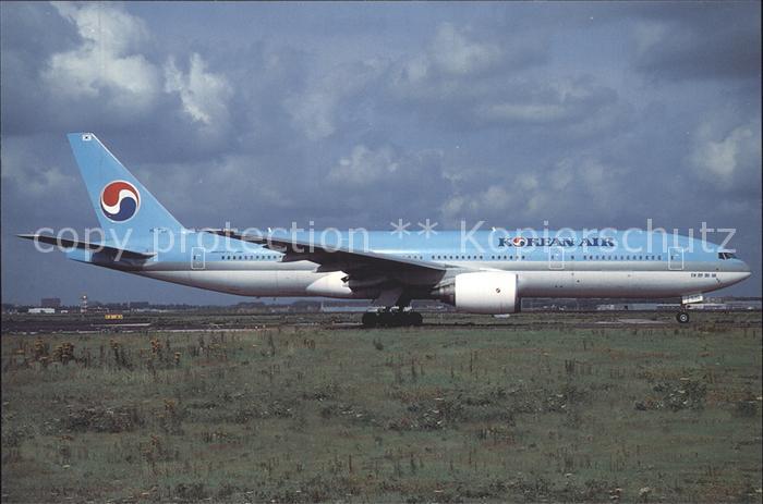 Flugzeuge Zivil Korean Air Boeing 777-2B5 HL7530