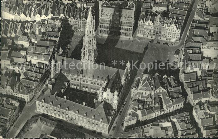 Bruessel Bruxelles Fliegeraufnahme Altstadt mit Kirche