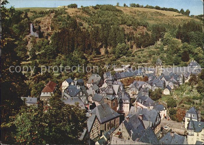 Monschau Montjoie NRW Fliegeraufnahme mit Burgruine Haller