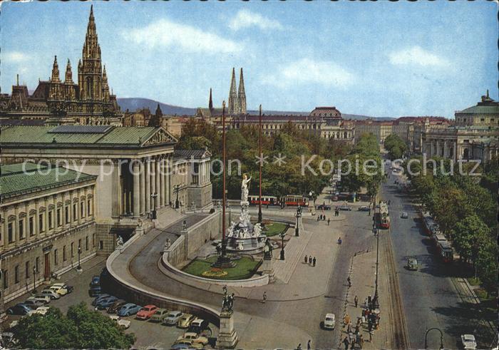 Wien Ringstrasse mit Parlament Rathaus und Burgtheater