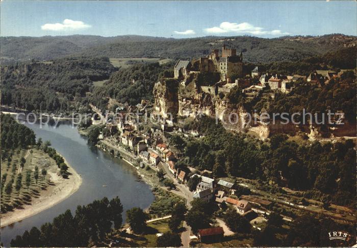 Perigord Fliegeraufnahme mit Schloss