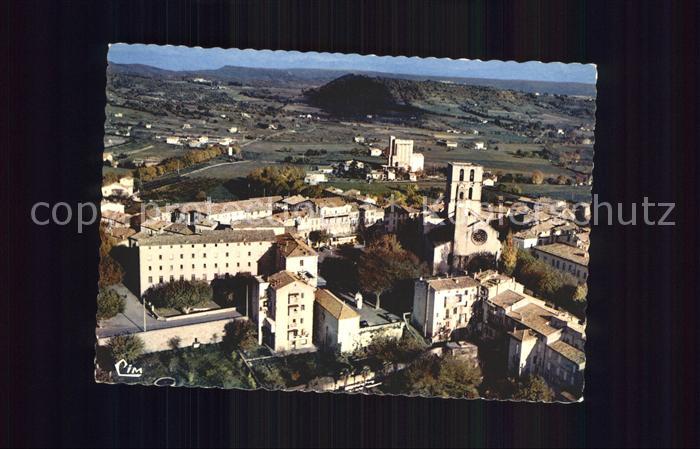 Forcalquier Fliegeraufnahme mit Kirche
