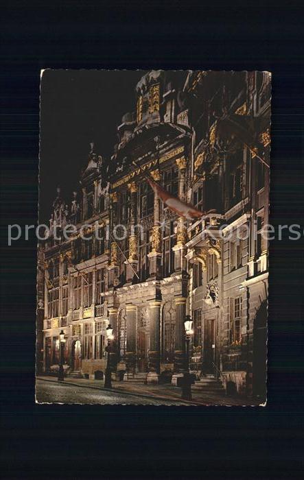 Bruessel Bruxelles Marktplat Schwan Rose Goldener Baum