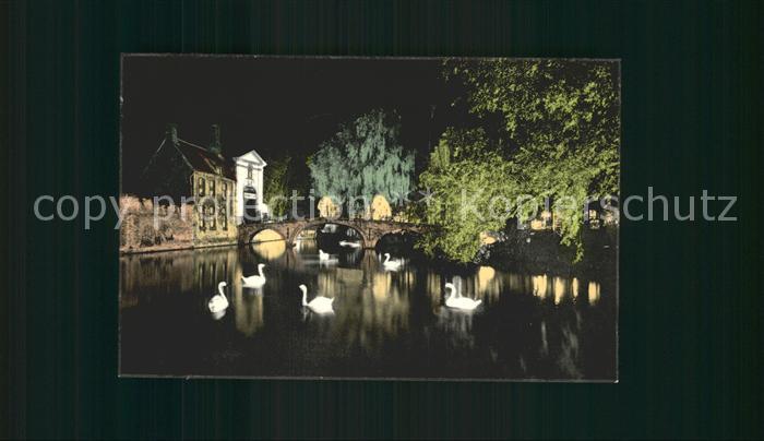 BRUGGE Bruges Belgie Begulnenkloster-Bruecke Schwanenteich